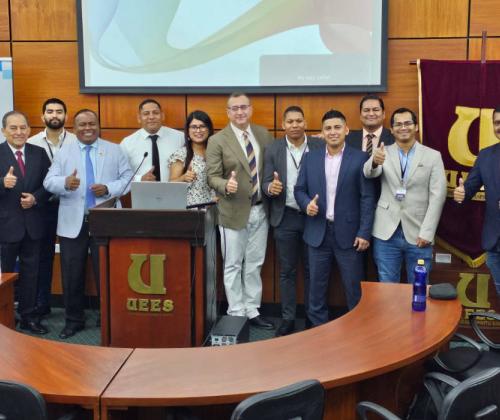 JATCELA y la UEES Celebran Exitoso Programa de Certificación en TPM y Excelencia en Manufactura en Ecuador